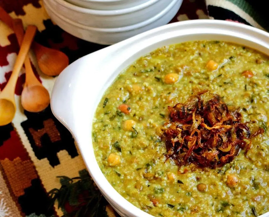 طرز تهیه آش سبزی شیرازی؛ آش خوشعطر و سنتی فارس