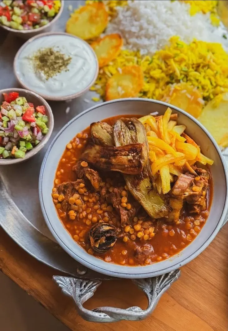 طرز تهیه خورش قیمه بادمجان جاافتاده و خوش‌رنگ