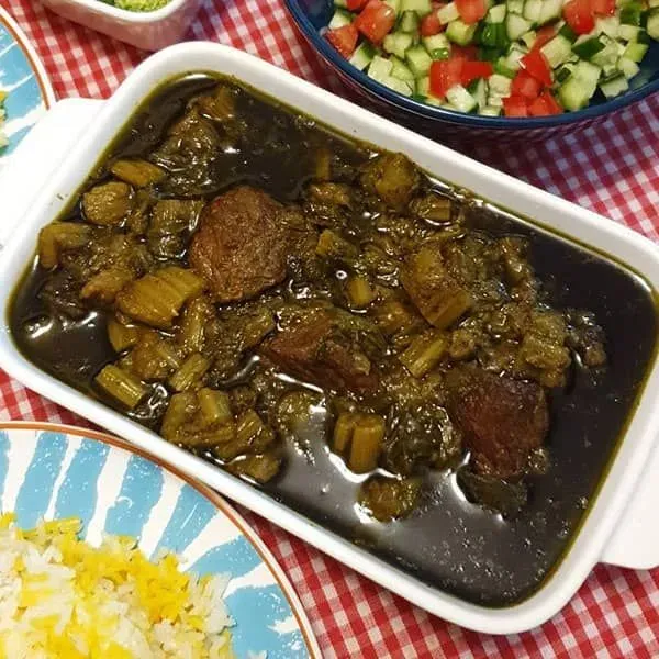 طرز تهیه خورش کرفس خوش‌عطر؛ راز سبزی معطر و طعم اصیل