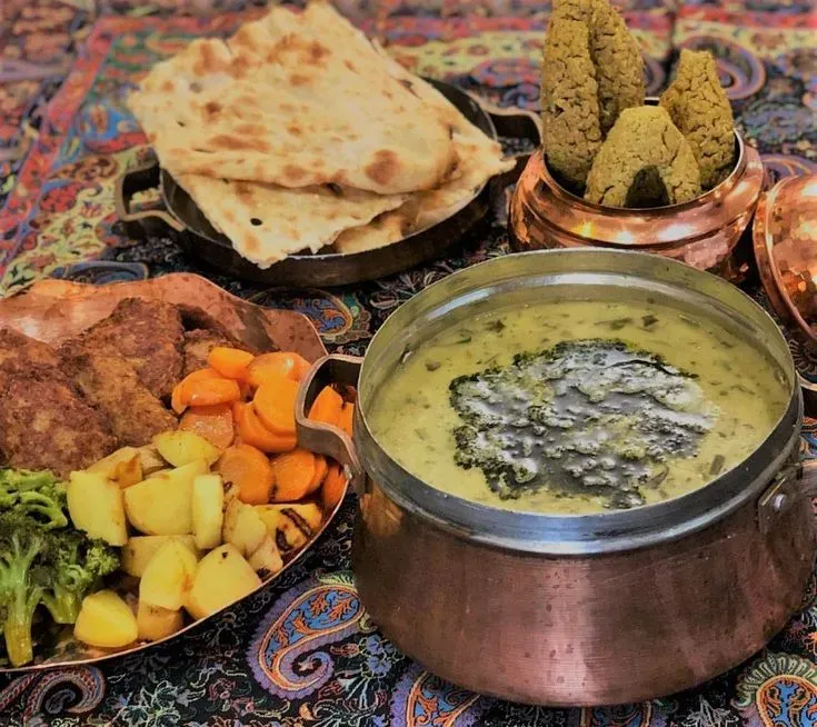 طرز تهیه آش ترخینه؛ آش سنتی و مقوی غرب ایران